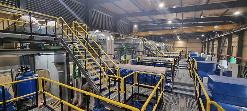 Insgesamt 19 MWM TCG 2032B V16 Gasmotoren bilden den Kern des 76 MW leistungsstarken Kraftwerks. Die Inbetriebnahme der ersten fünf Gasmotoren steht kurz bevor.