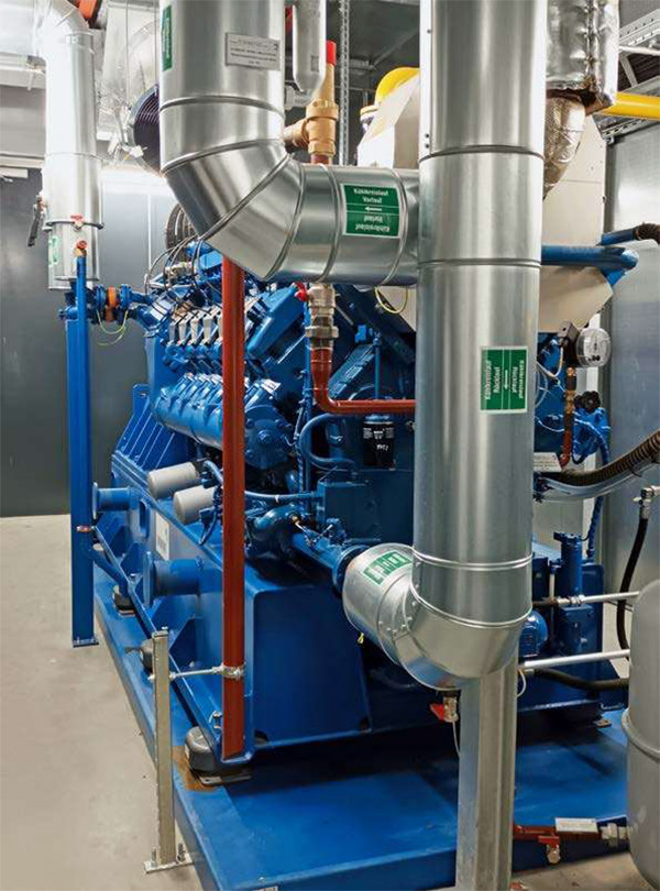 The two MWM TCG 2020 V12 gas engines in the new Funkerberg cogeneration power plant generate heat and power for up to 5,000 households in the city. © SES Energiesysteme GmbH