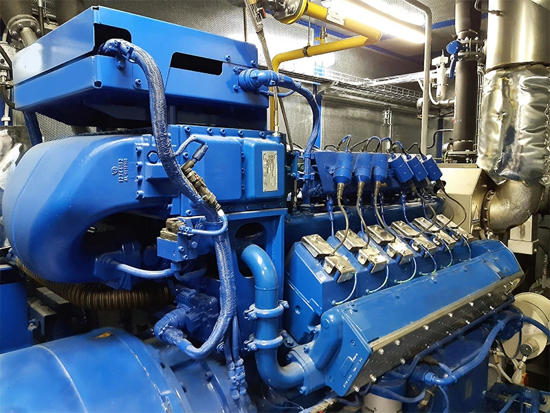 MWM TCG 3016 V12 Gasmotor Der MWM TCG 3016 V12 und der MWM TCG 3016 V08 Gasmotor erzeugen Strom und Wärme für einen unterbrechungsfreien Produktionsbetrieb des Teeherstellers. (Foto: Centrum Elektroniki Stosowanej CES Sp. z o.o.)