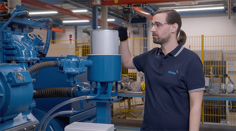 MWM Service Tutorial Videoserie In der neunten Episode der MWM Service Tutorial Videoserie „Durchdacht gemacht“ zeigt Kevin Kolbe, Technischer Trainer des Learning Center Service Mannheim, den fachgerechten Wechsel des UPF-Filters.